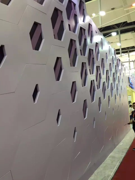 沖孔鋁單板_廠家免費(fèi)出圖紙_價(jià)格_最新報(bào)價(jià)穿孔鋁單板